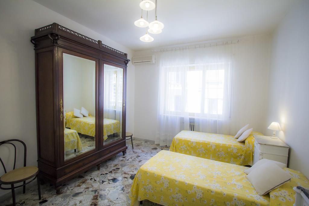 Bari Grand Central Apartment المظهر الخارجي الصورة